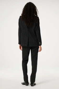 Fabienne Chapot Roger Blazer><noscript><img width=